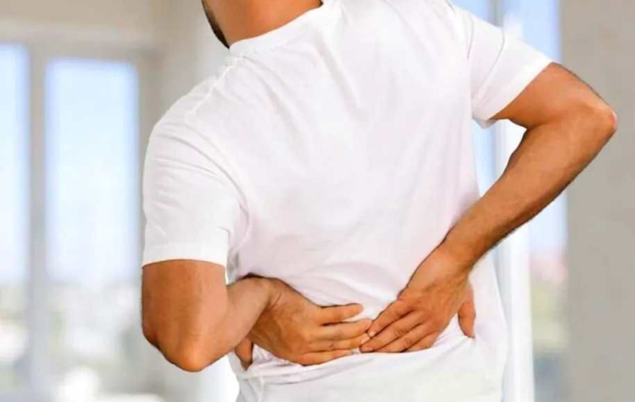 انجام حرکات یوگا برای کمردرد