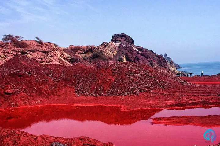 ساحل سرخ هرمز کجاست؟