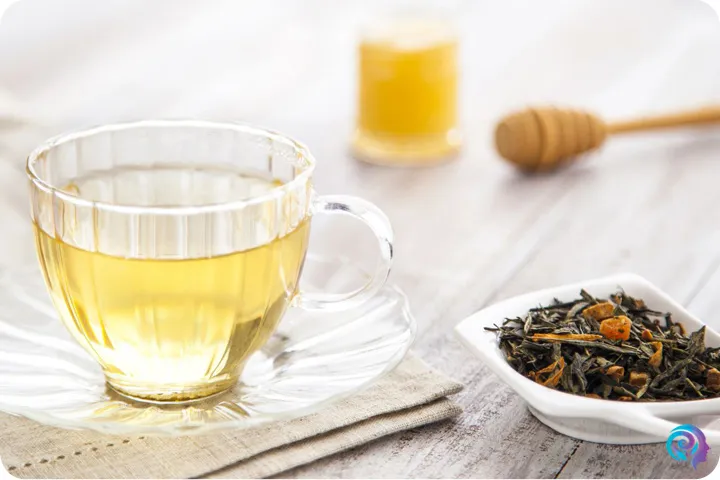 بهترین زمان مصرف چای سبز؛ صبح، ظهر یا شب؟